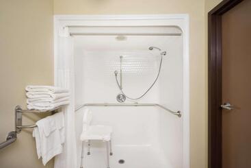 Microtel Inn Bowling Green
