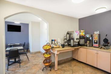 Microtel Inn Bowling Green