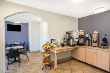Microtel Inn Bowling Green