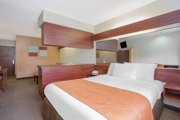 Microtel Inn & Suites By Wyndham Kannapolis/concord