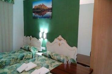 هاستل Residencia Alclausell