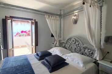 تختخواب و صبحانه Buenavista & Suites