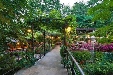Family Hotel Edia Sandanski