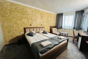 Family Hotel Familia