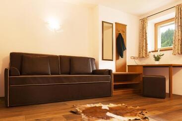Garni Hotel Geier
