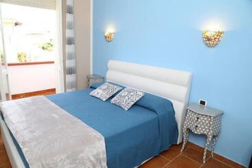 مسافرخانه B&b Villa Piana
