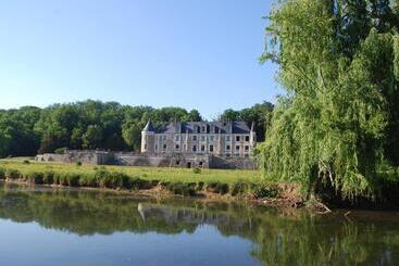 هتل Chateau Des Arpentis
