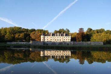 هتل Chateau Des Arpentis