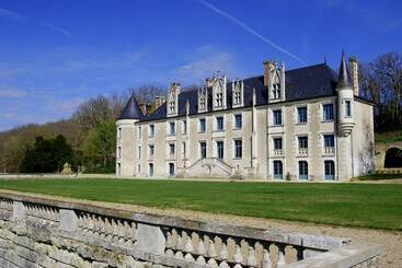 هتل Chateau Des Arpentis
