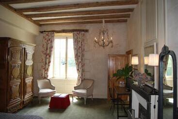 هتل Chateau Des Arpentis