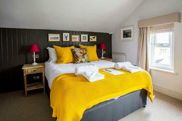 Dunstan House - Burnham on Sea