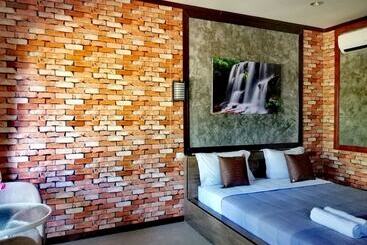 هتل Khun Naparn Resort