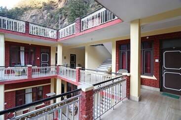 Отель Shiv Ganga View By Oyo Rooms