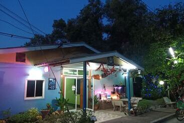 هتل Suansuppachok Inn