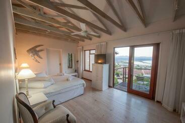 Panoramic Blue B&b