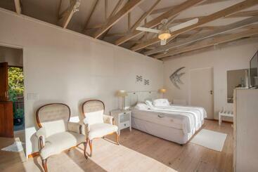 Panoramic Blue B&b