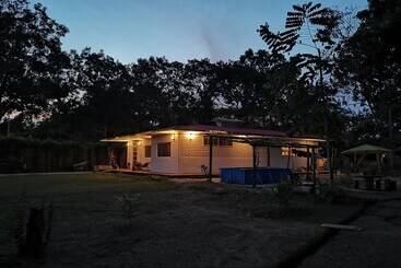 پانسیون Yaku Eco House