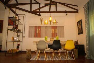 پانسیون Yaku Eco House