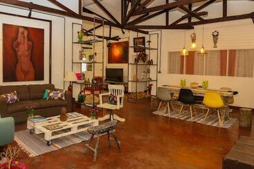 پانسیون Yaku Eco House
