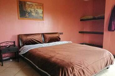 Senhaja Hotel   Hostel