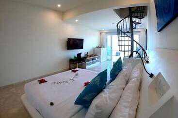 فندق Bukit Pool Suites