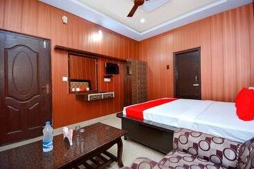 فندق Palace Plaza By Oyo Rooms