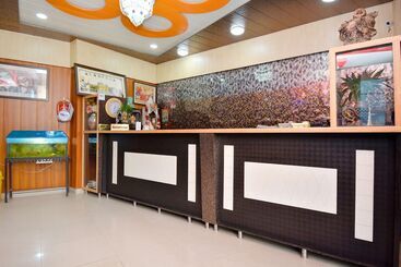 فندق Palace Plaza By Oyo Rooms