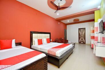 فندق Palace Plaza By Oyo Rooms