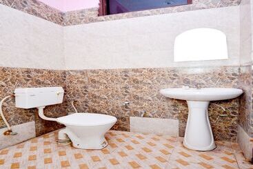 فندق Palace Plaza By Oyo Rooms