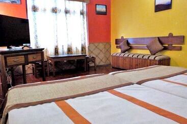 هتل Phamrong Retreat