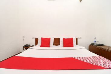 酒店 Singh's 11 By Oyo Rooms