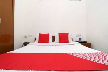 酒店 Singh's 11 By Oyo Rooms