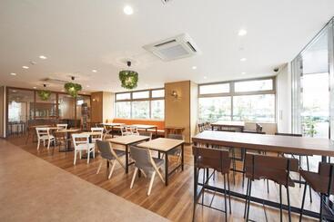 هتل Sunclover Koshigaya Station