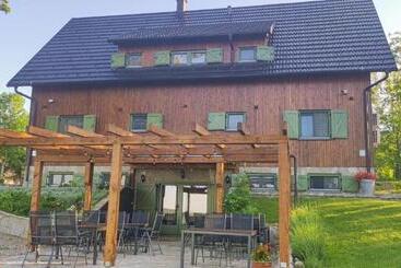 هتل Tesla's Gastro House Plitvice