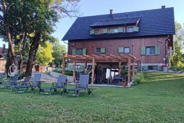 هتل Tesla's Gastro House Plitvice