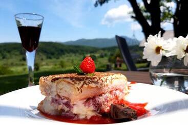 هتل Tesla's Gastro House Plitvice