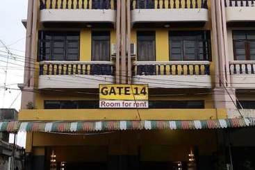 پانسیون Gate 14 Inn