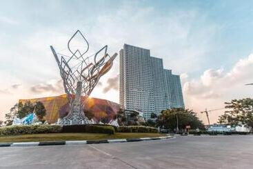 Pansiyon Grand Kamala Lagoon