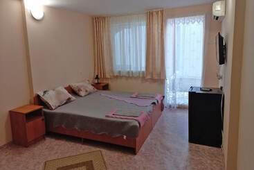 پانسیون Guest House Yuzhniy