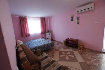 پانسیون Guest House Yuzhniy