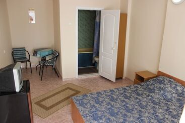 پانسیون Guest House Yuzhniy