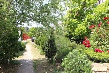 پانسیون Guest House Yuzhniy