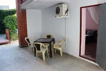 پانسیون Guest House Yuzhniy