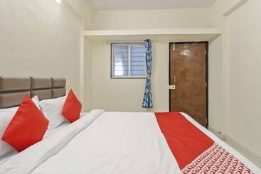 Alok Hotel By Oyo Rooms