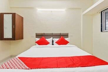 Alok Hotel By Oyo Rooms