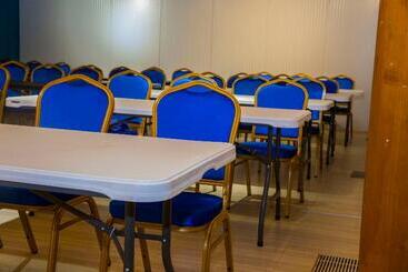 هتل Dunia Hôtel Ouagadougou Loumbila