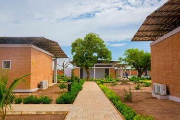 هتل Dunia Hôtel Ouagadougou Loumbila