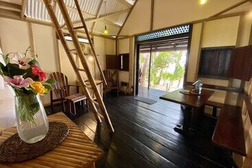 هتل Little Corn Beach And Bungalow