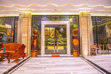 Hak Huot Hotel I