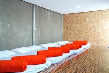 هتل Cherburi Homestay